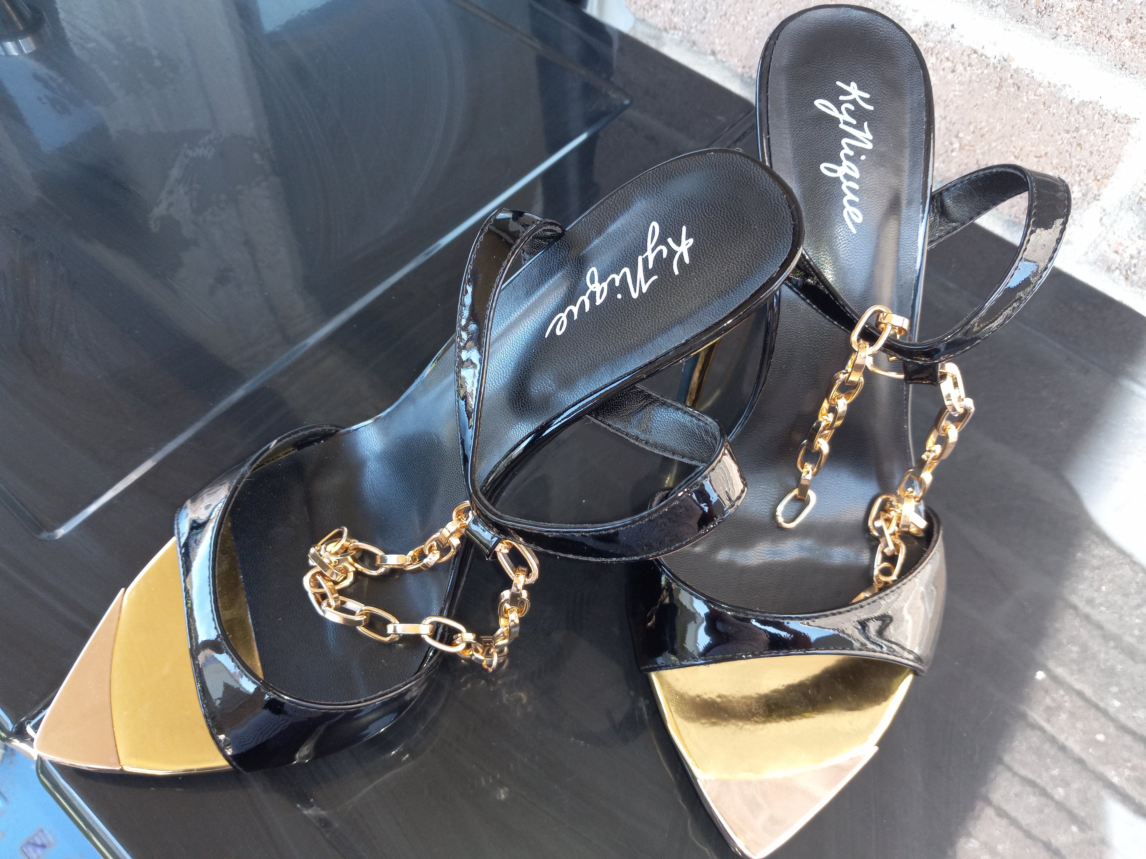 KyNique Stiletto w/gold