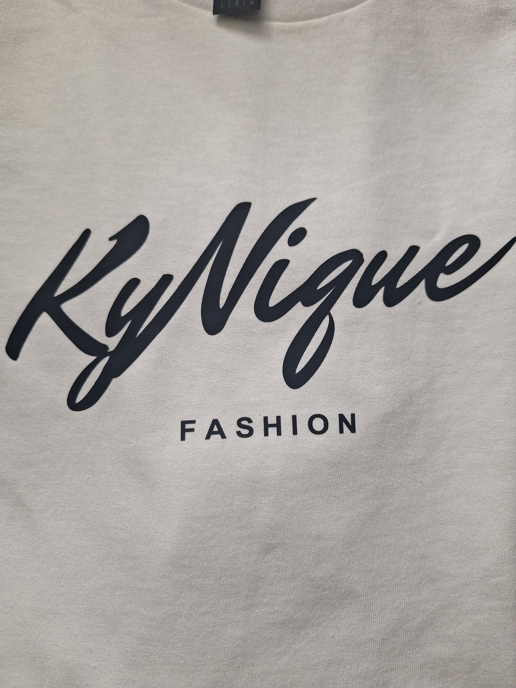 KyNique Fashion Tee