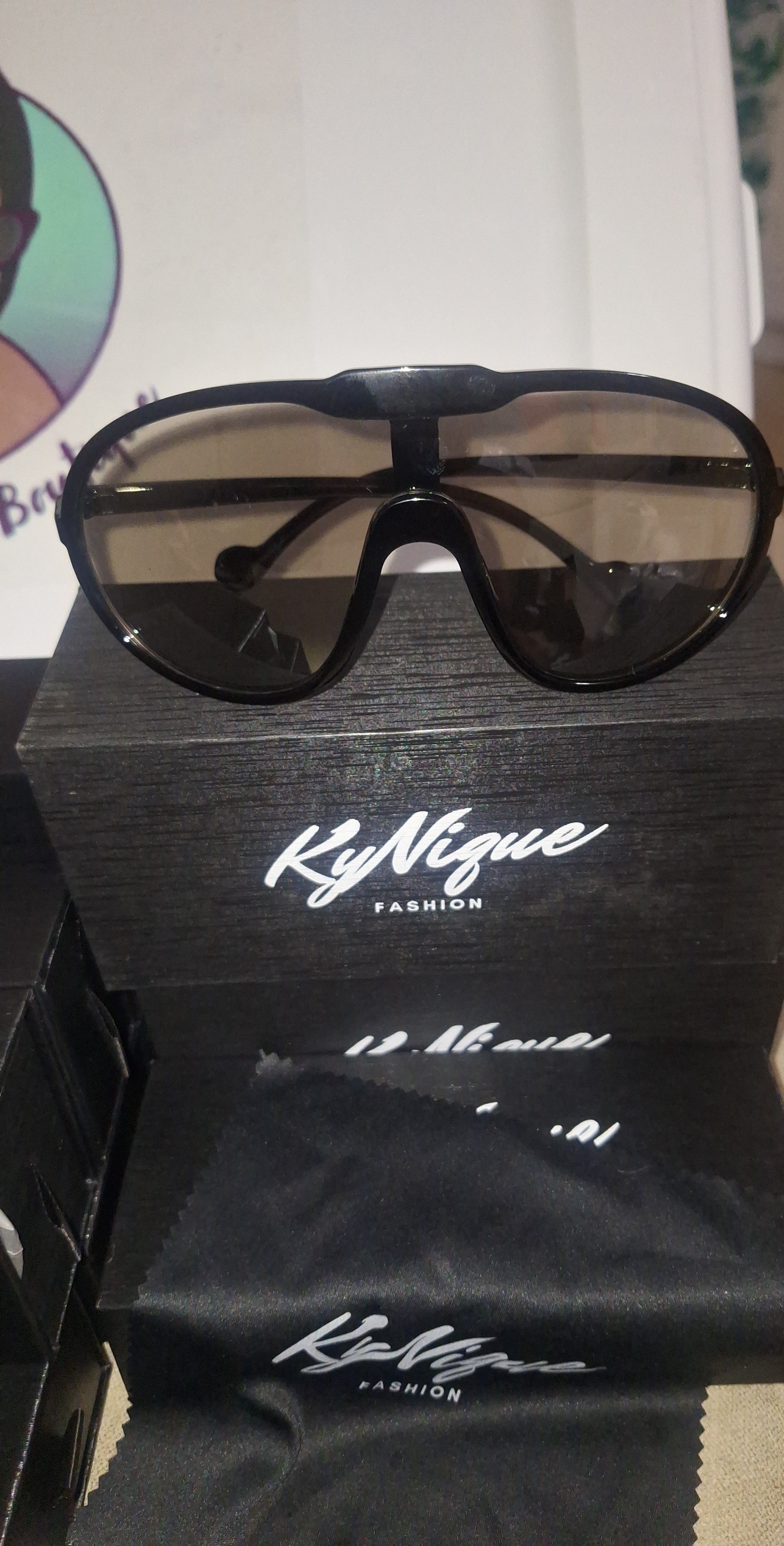 KyNique Boss Energy Oversized Sunglasses