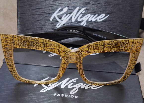 KyNique Square Biz Fashion Frames