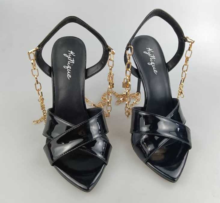 KyNique Black Stiletto