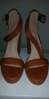 KyNique Platform Heel