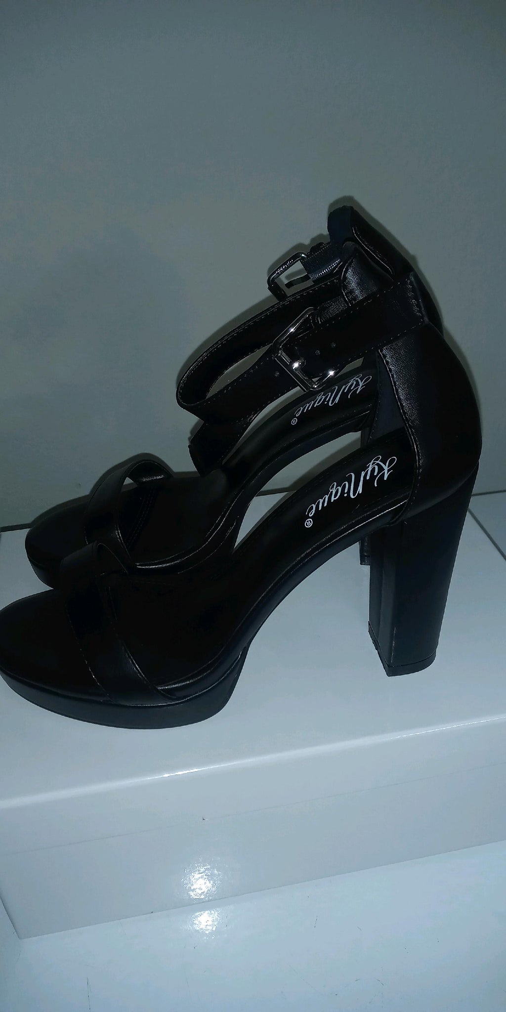 KyNique Platform Heel