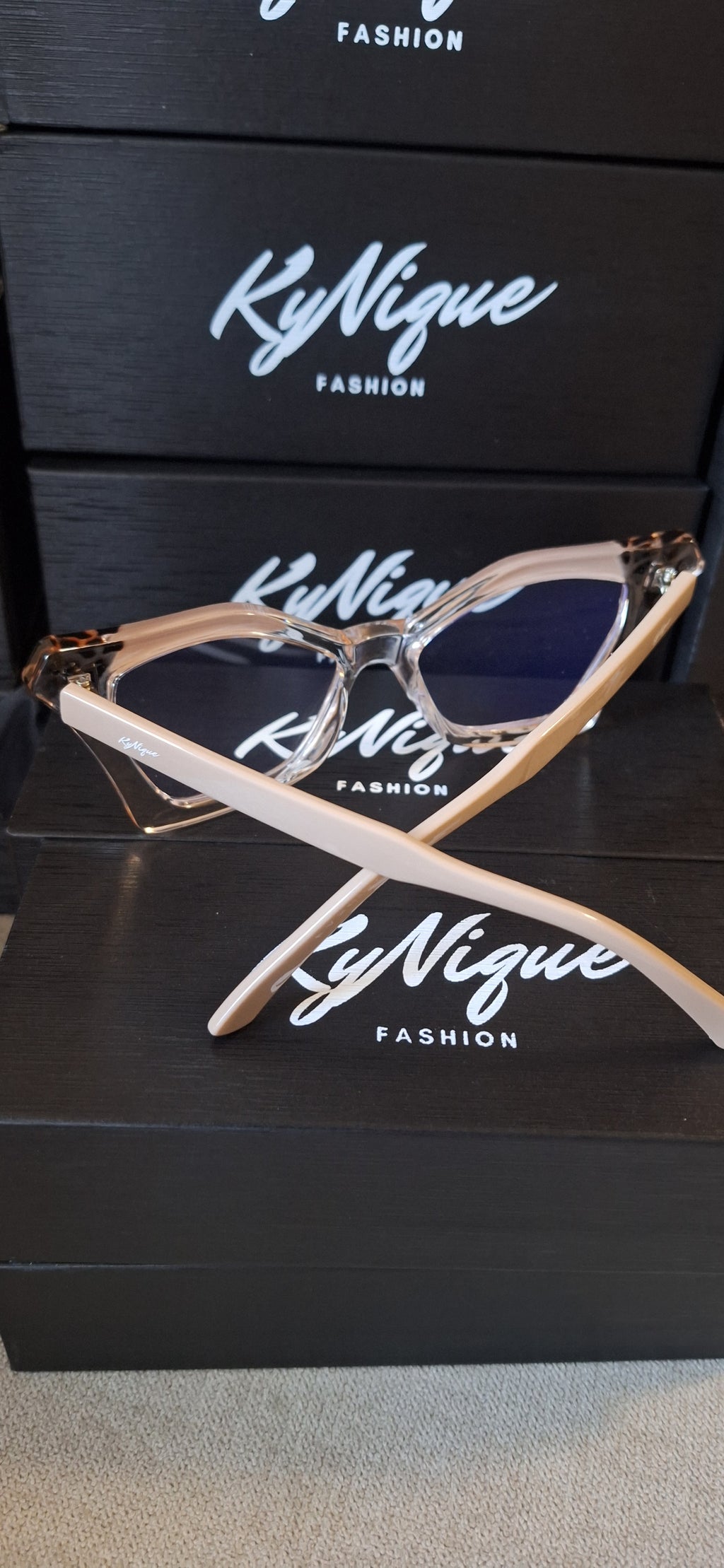 KyNique Cat Eye Fashion Frames