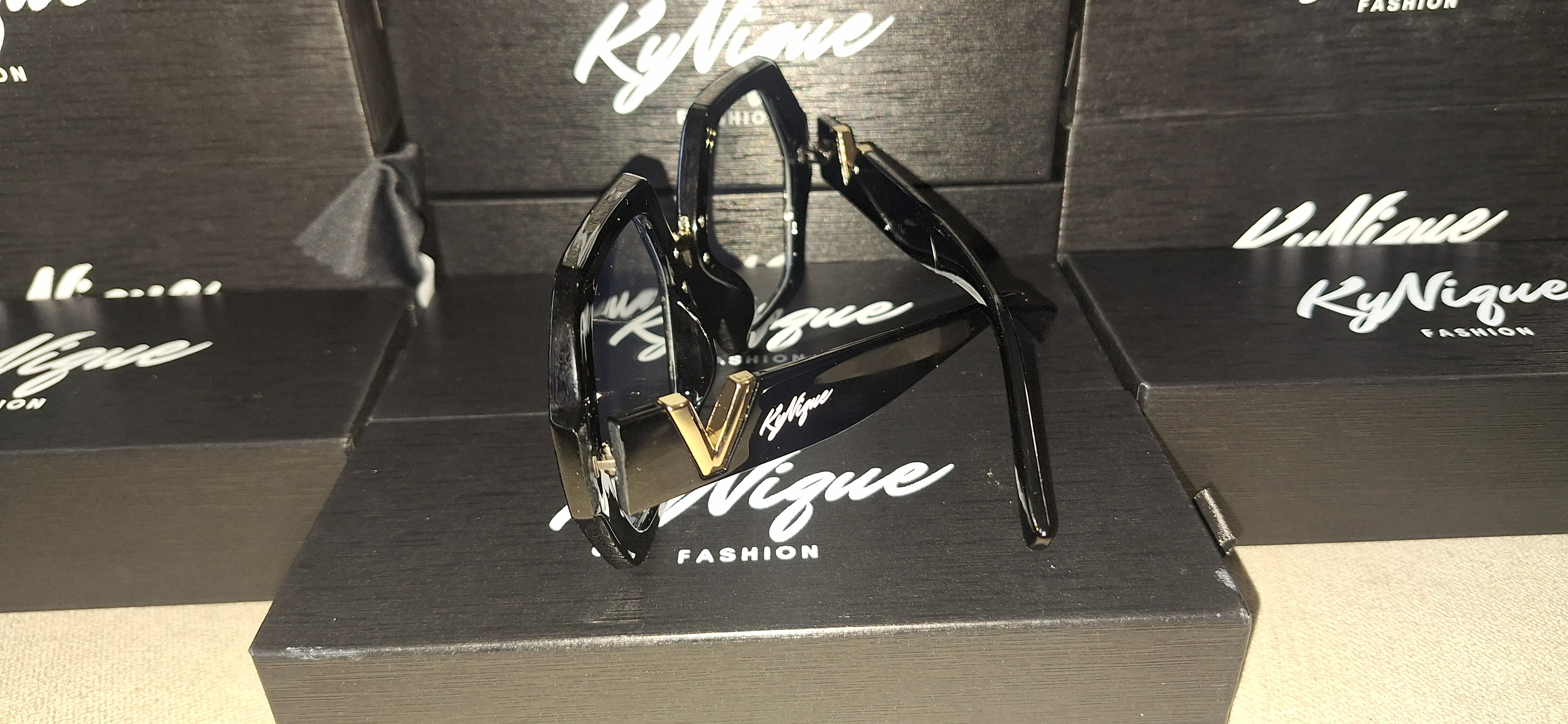 KyNique Hexavision Frames