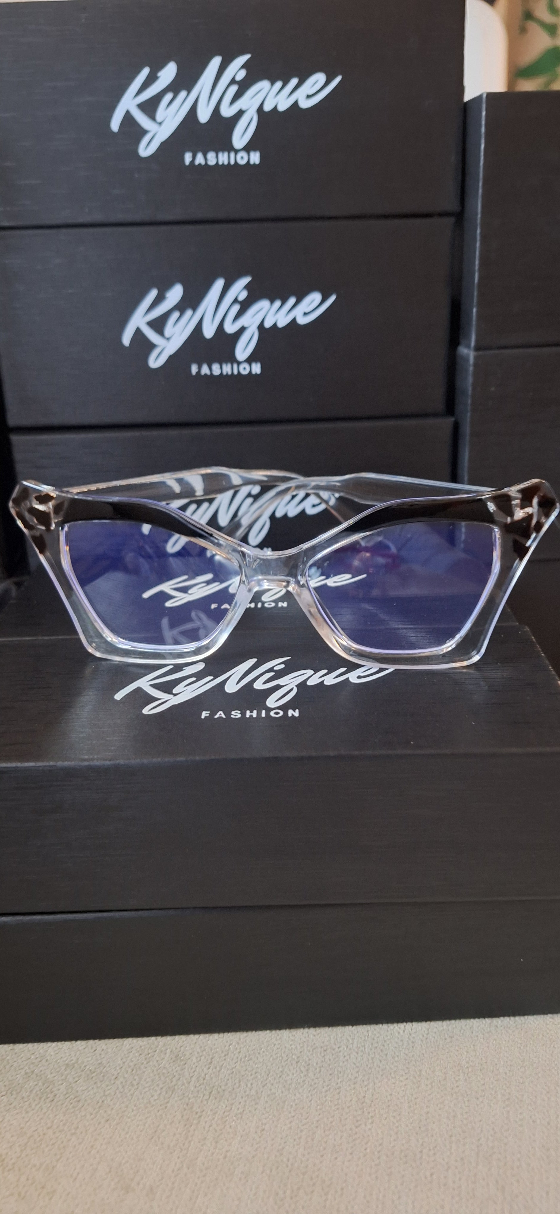 KyNique Cat Eye Fashion Frames