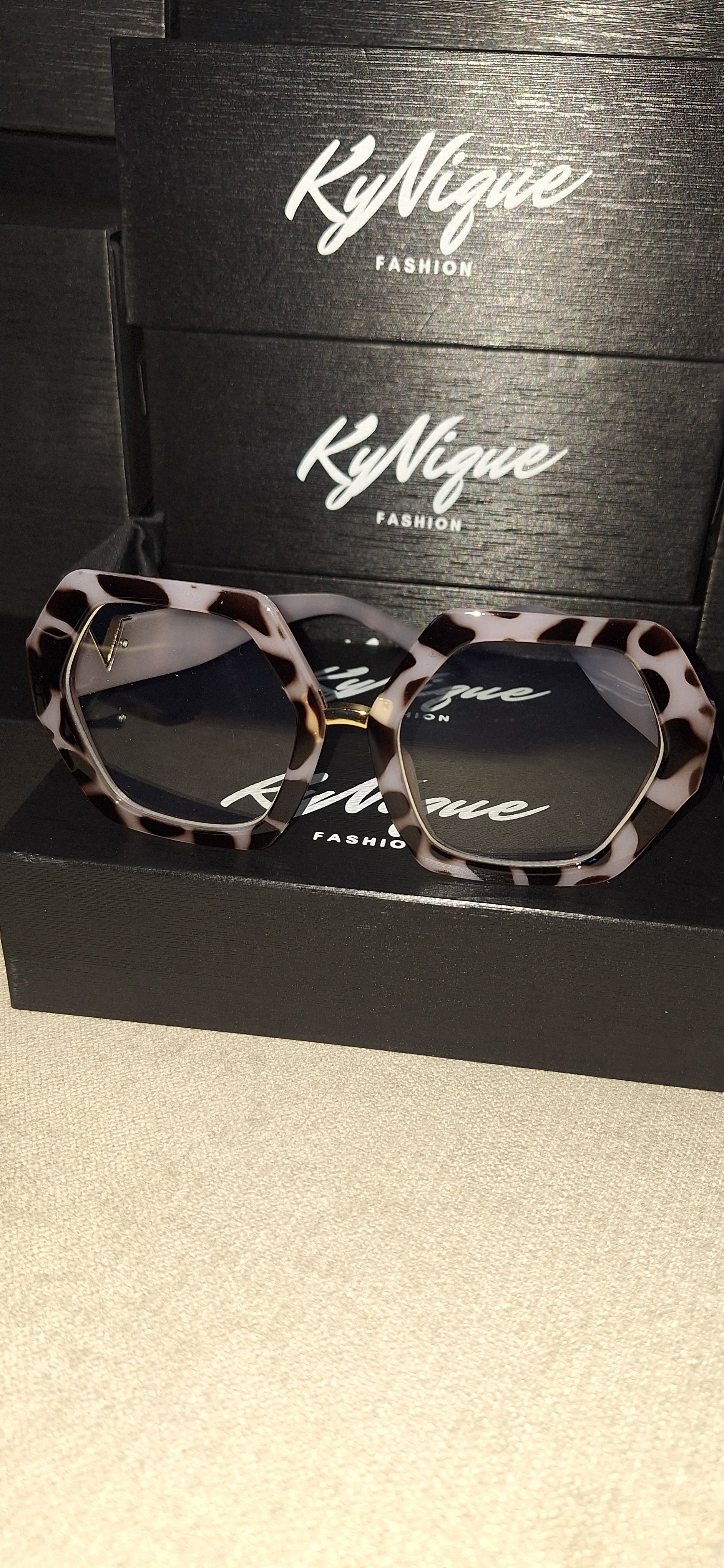 KyNique Hexavision Frames