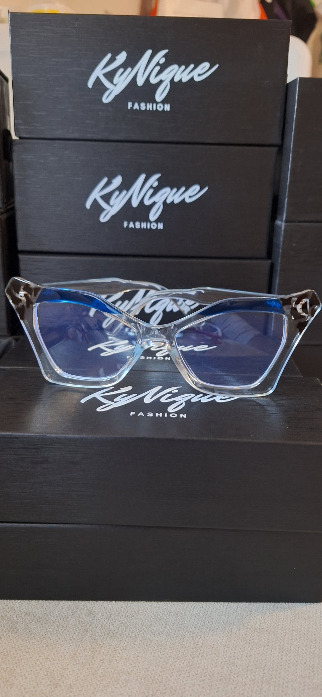 KyNique Cat Eye Fashion Frames