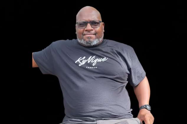 KyNique Fashion Tee
