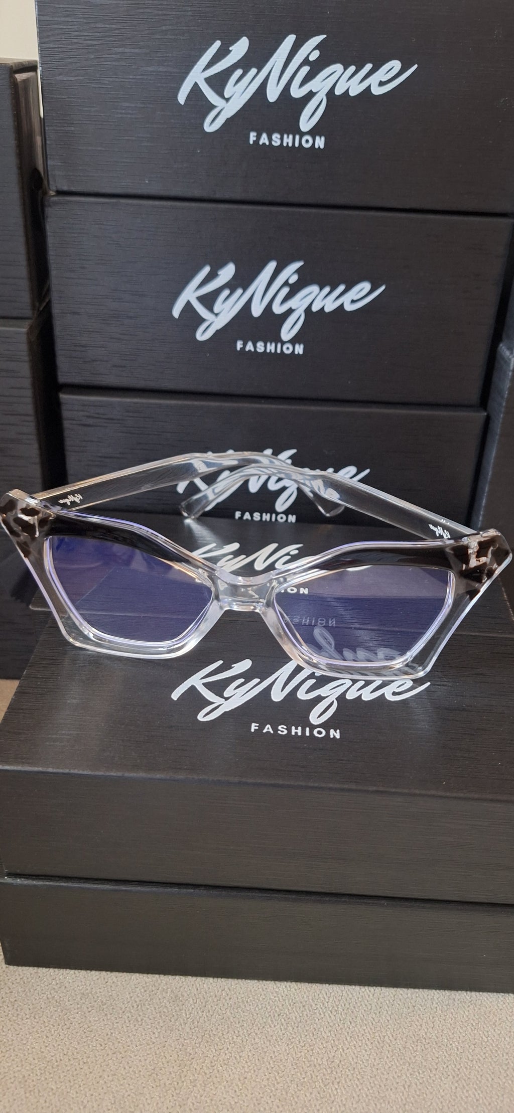 KyNique Cat Eye Fashion Frames