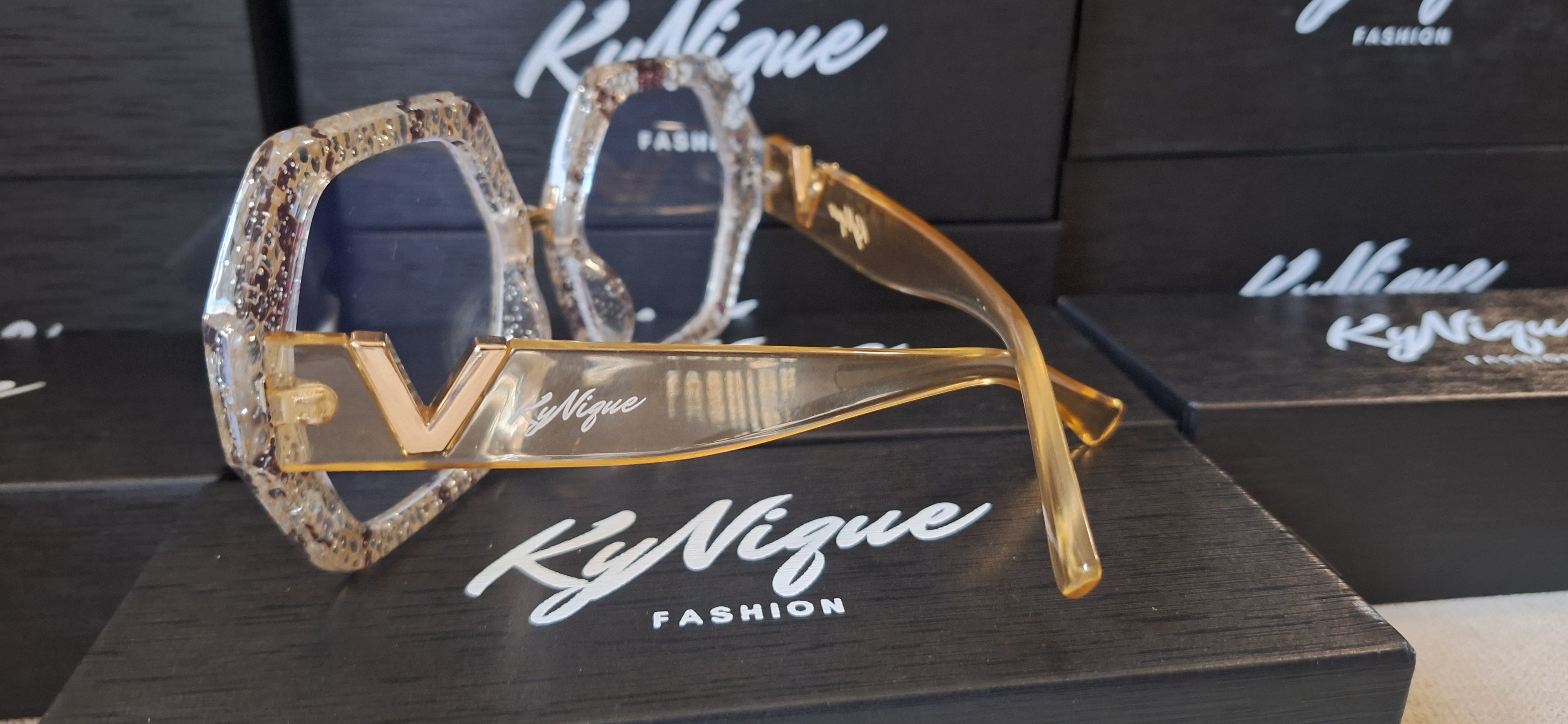 KyNique Hexavision Frames